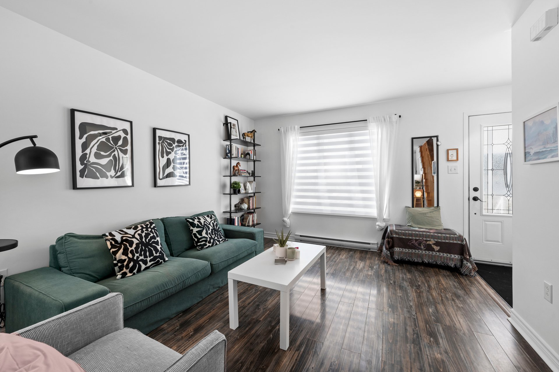 {"FR":"Salon","EN":"Living room"}