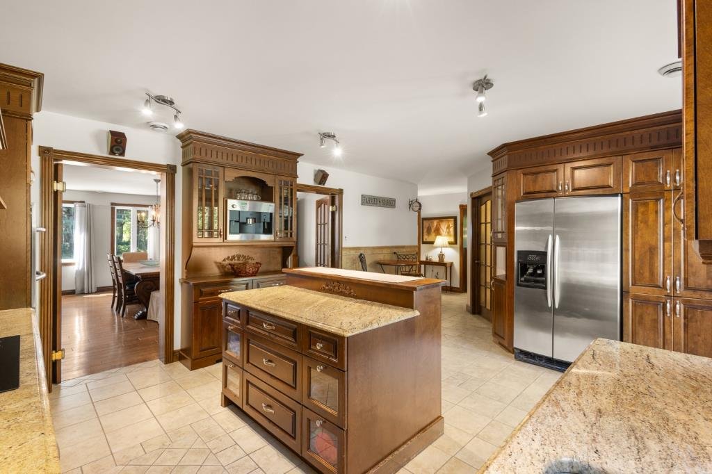 {"FR":"Salle à manger","EN":"Dining room"}