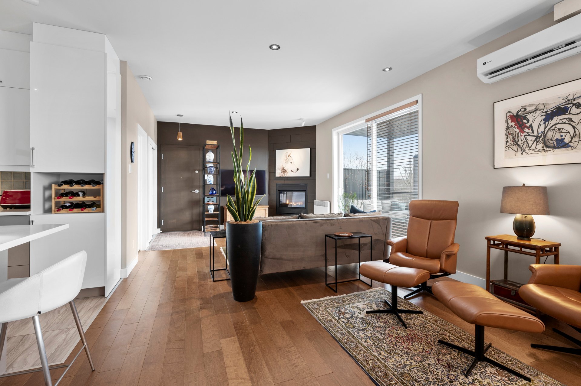 {"FR":"Salon","EN":"Living room"}