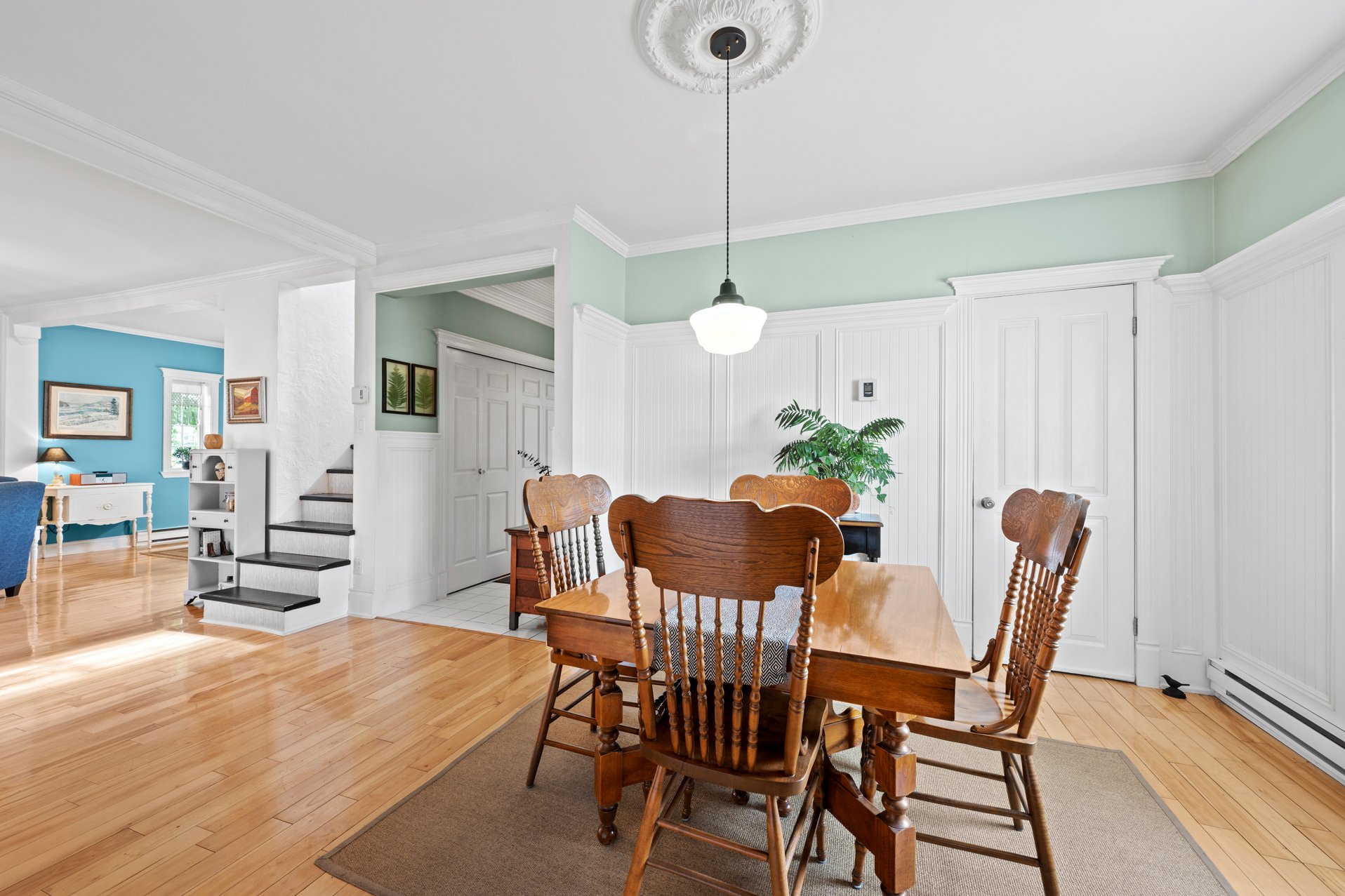 {"FR":"Salon","EN":"Living room"}