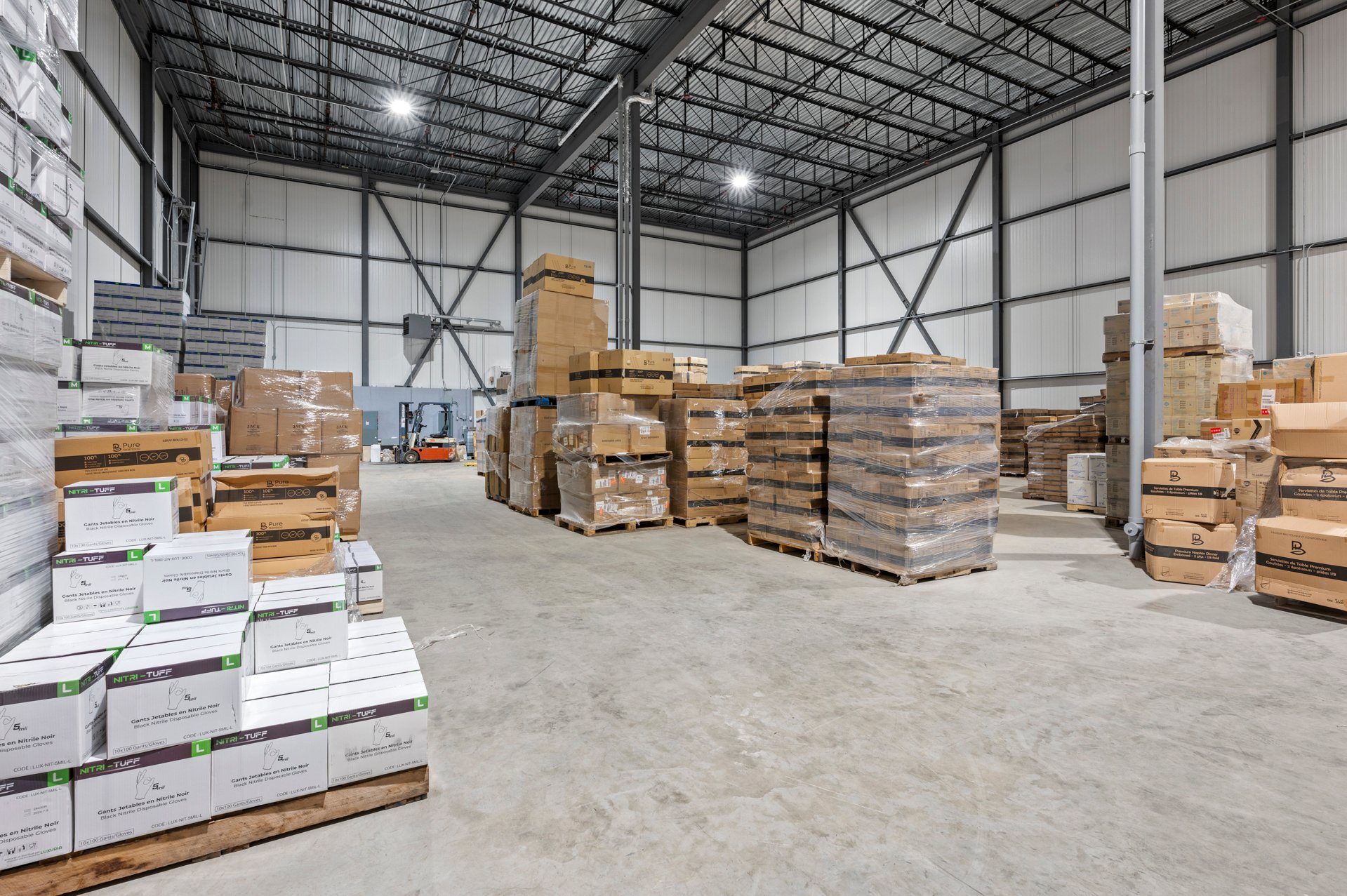 {"FR":"Expédition (porte/quai)","EN":"Shipping (door/dock)"}