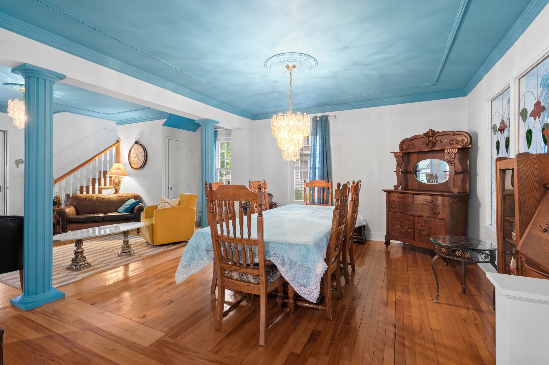 {"FR":"Salon","EN":"Living room"}