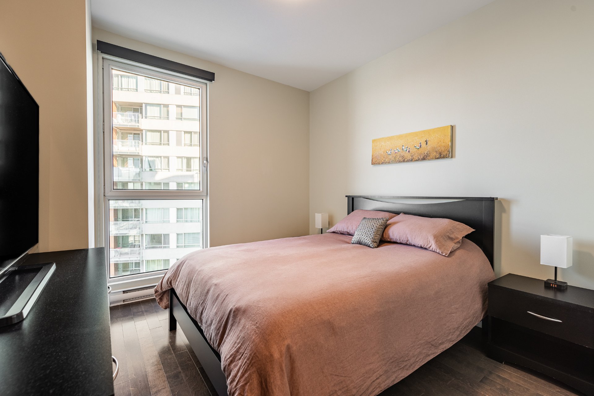 {"FR":"Chambre à coucher","EN":"Bedroom"}