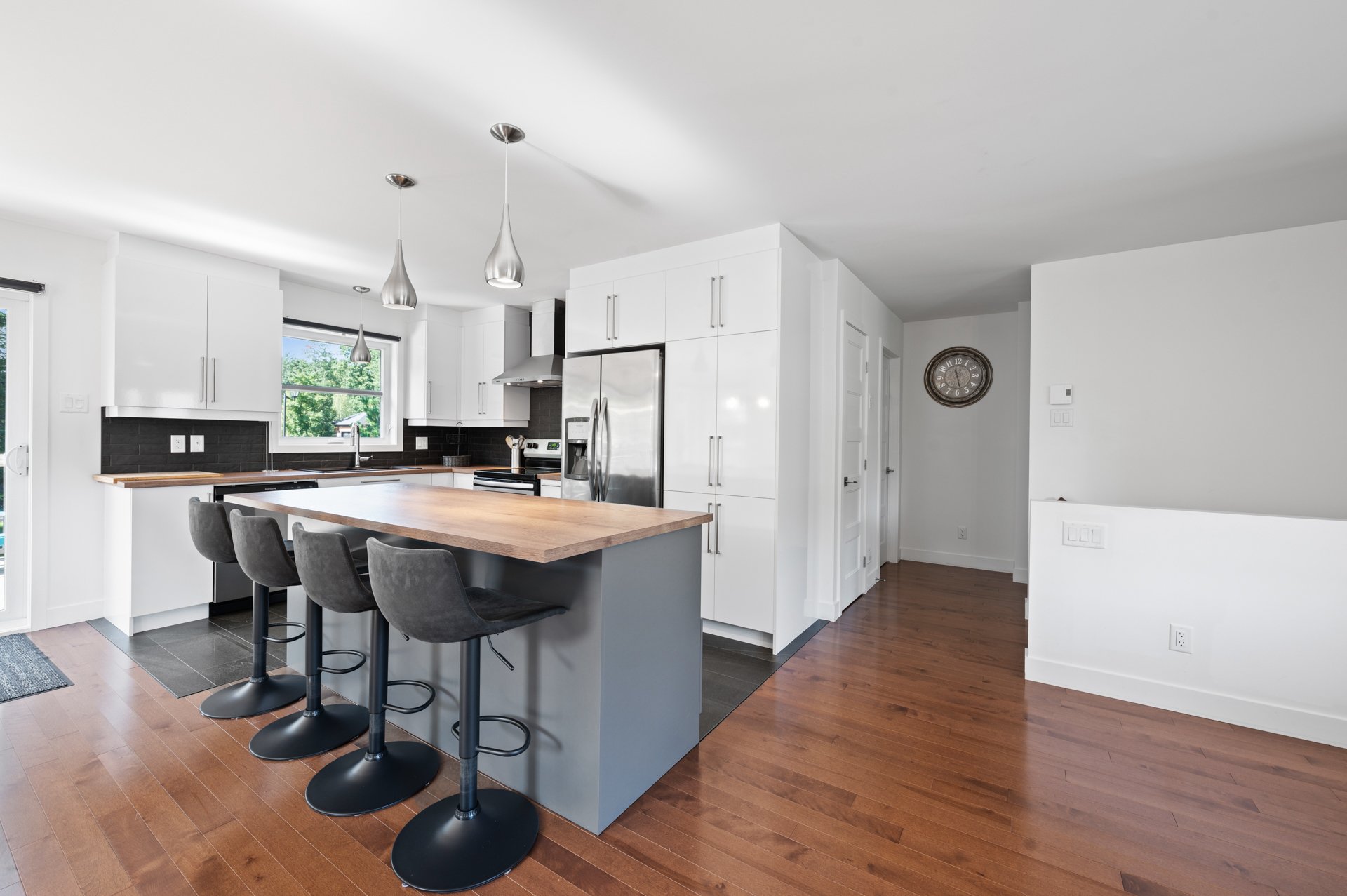 {"FR":"Salle à manger","EN":"Dining room"}