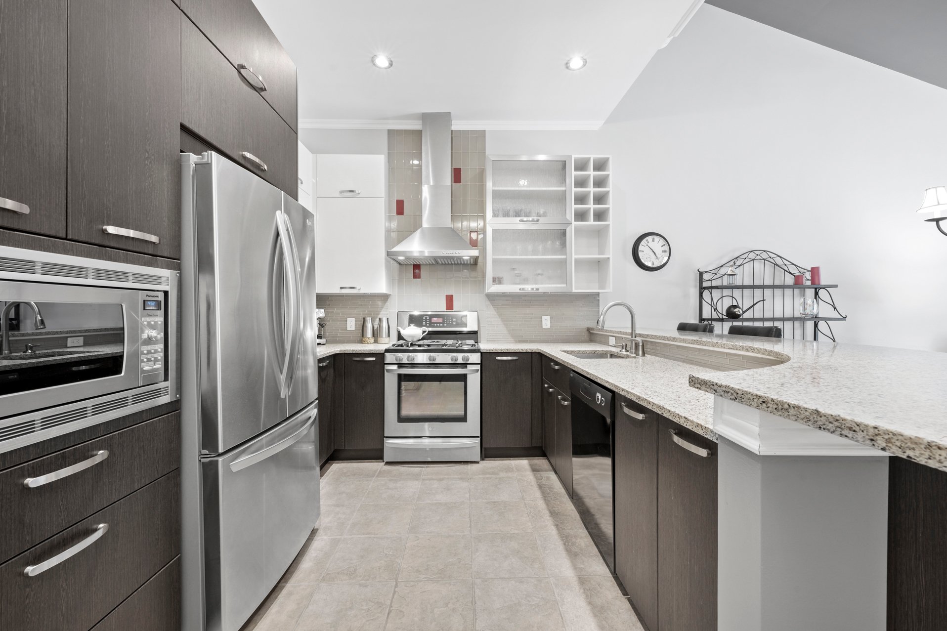 {"FR":"Salle à manger","EN":"Dining room"}